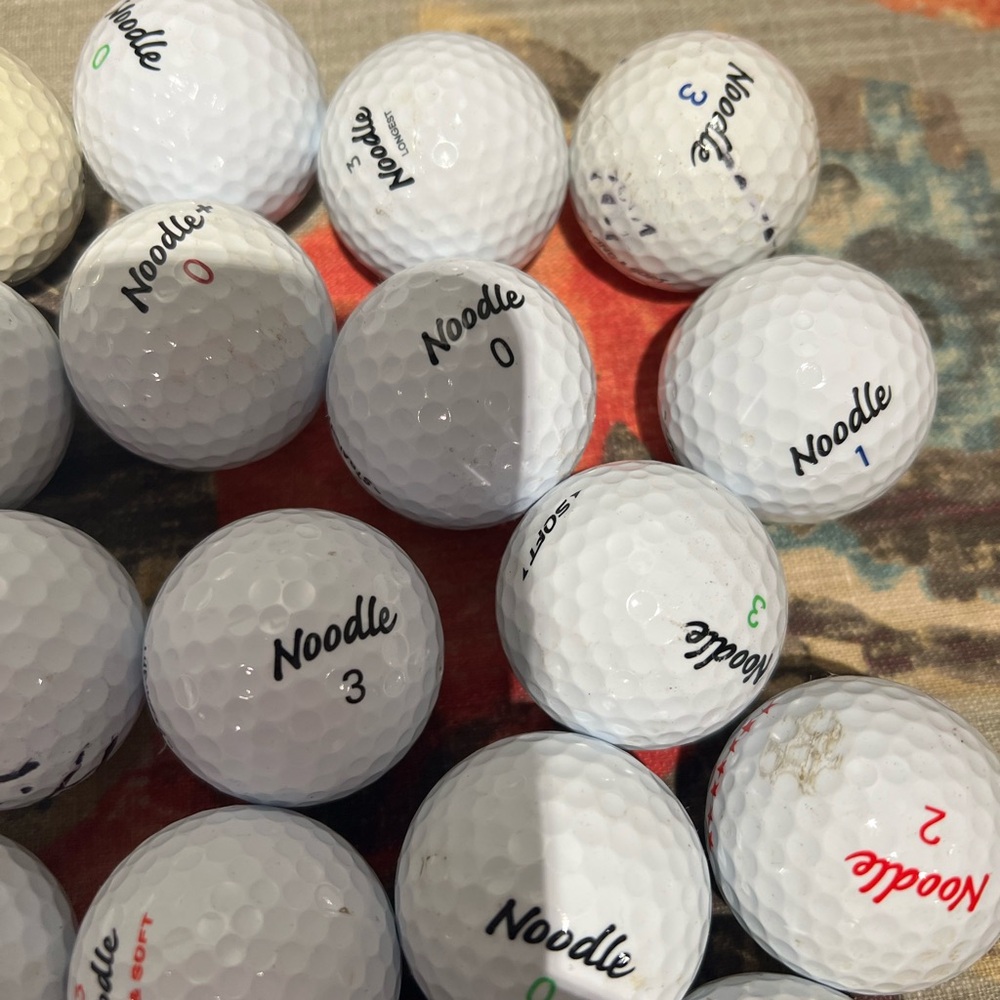 Noodle Used Golf Balls and Tees-37 - Picture 4 of 6